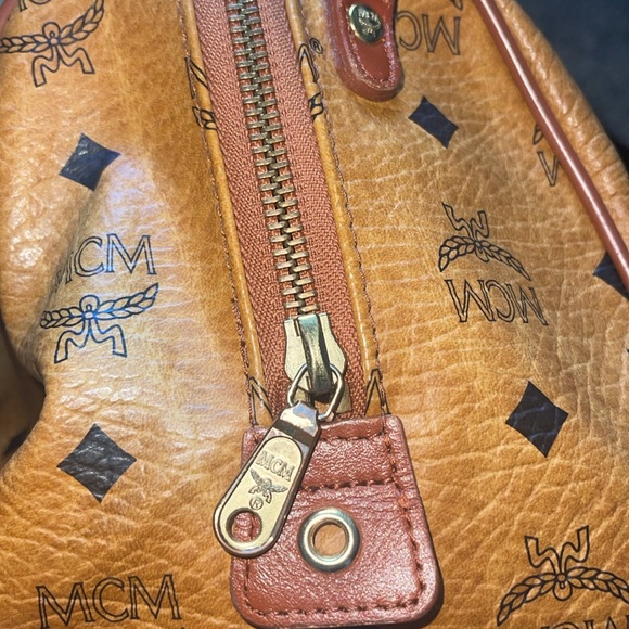 💎AUTHENTIC💎 MCM Cognac Visetos Boston Bag with matching small coin pouch - Picture 13 of 17